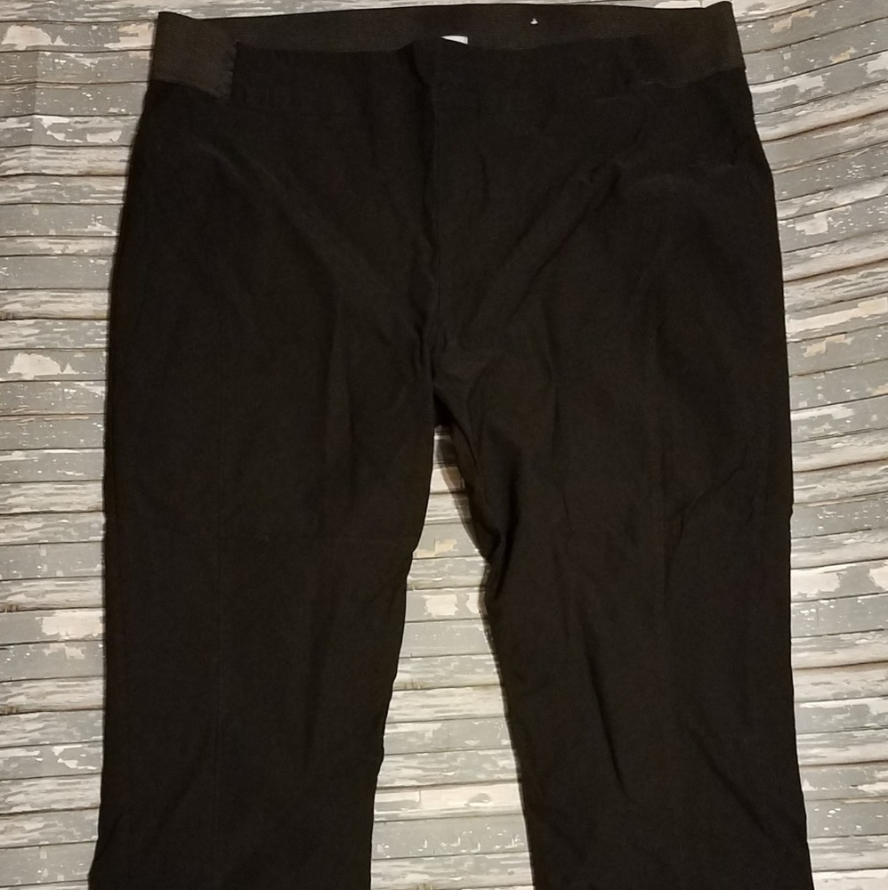 Vera Wang Capris